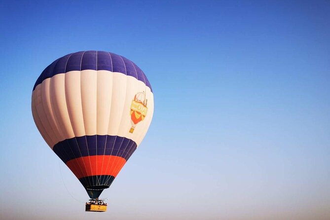 Deluxe Hot Air Balloon Ride With Buffet Breakfast & in Flight Falcon Show - Booking Details and Itinerary