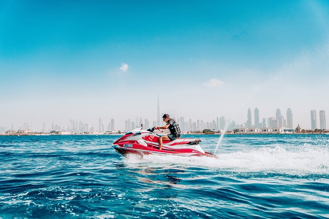 1H JET SKI Tour Dubai, Burj Al Arab & Atlantis - Jet Skiing Adventure to Dubais Most Spectacular Sights