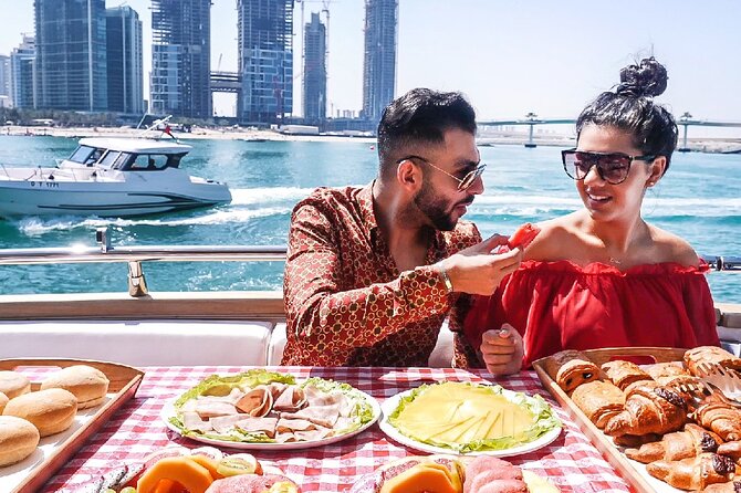 Dubai Marina Yacht Tour With Breakfast or BBQ - On-Board Dining Options: Breakfast or BBQ
